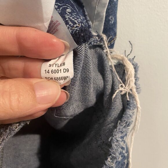 No Boundaries Short Overalls Shortalls Women M Y2k Blue Bandana Print Denim - Picture 13 of 14